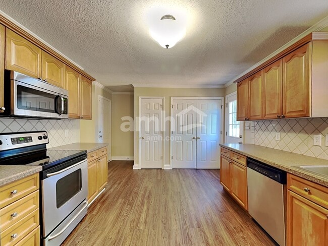 Photo - 6217 Highland Brook Dr