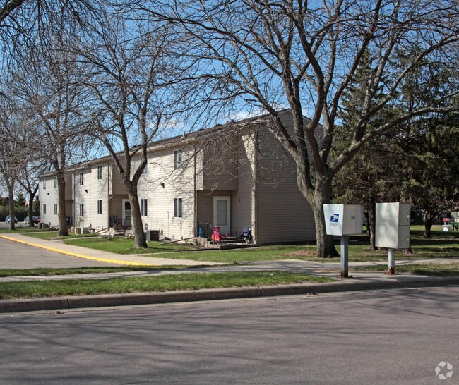 Photo - Clinton House Apartments