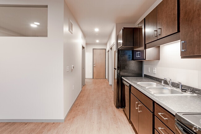 1BR, 1BA - B1