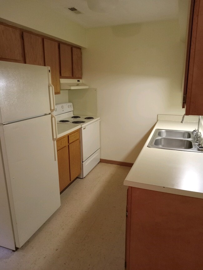 Photo - 135 Little Dr