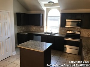 Photo - 2846 Olive Ave