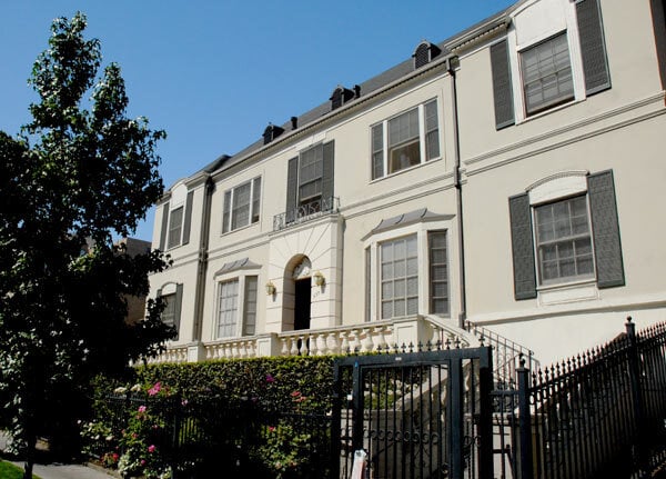 Building - 539 S Berendo St Apartments Unit 11
