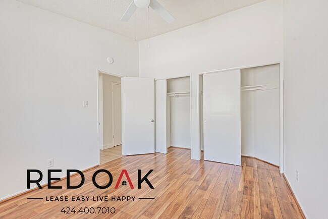 Photo - 1035 N Edinburgh Ave Unit 8