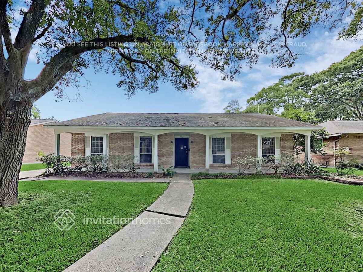Photo - 1927 Westlake Rd House