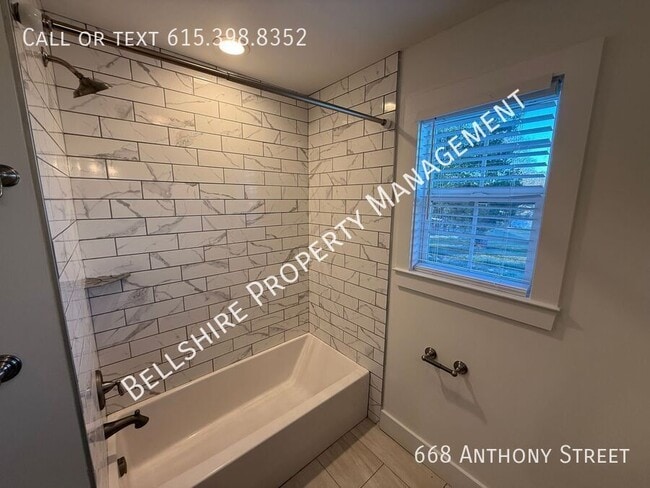 Photo - 668 Anthony St