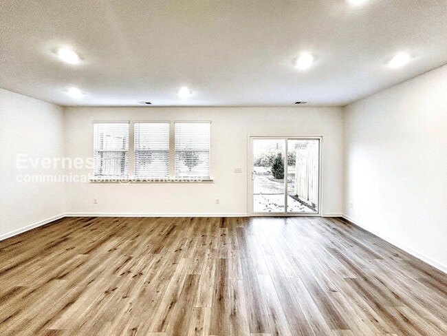 Photo - 4285 Marsha St