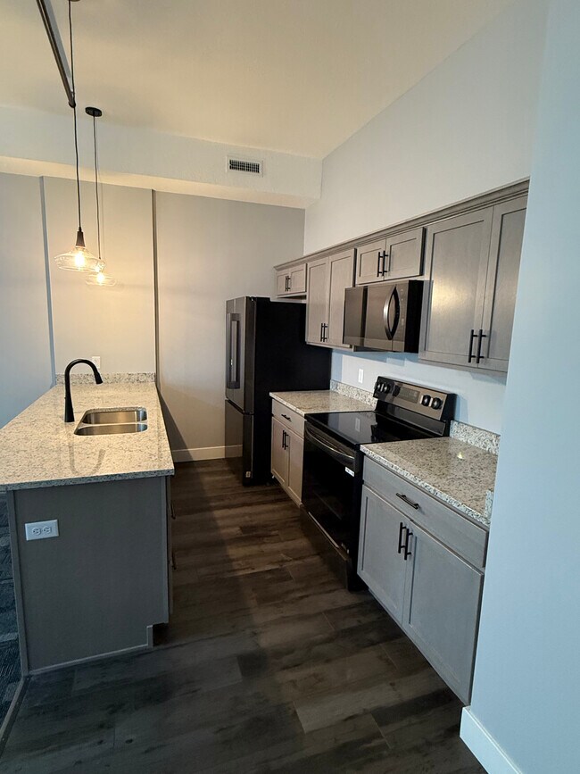 Apt 201 - 121 E Wooster St Apartamentos