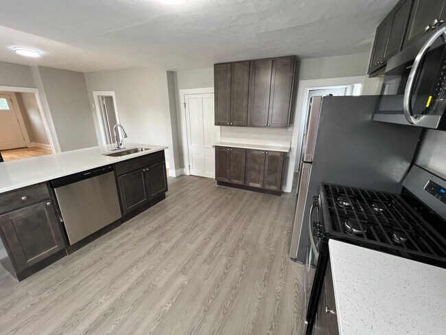 Photo - 2434-34B N Cramer St Unit Rear Cottage