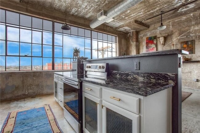 Building Photo - 120 St Louis Ave Unit 32105 Rental