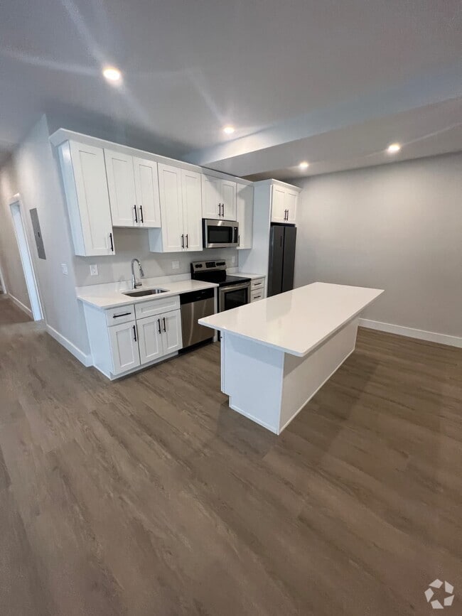 Building Photo - 63 Perrin St Unit 1 Rental
