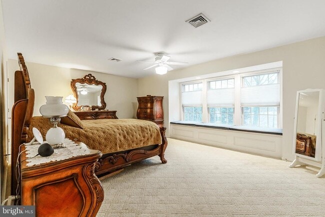 Photo - 841 Rodman Ave