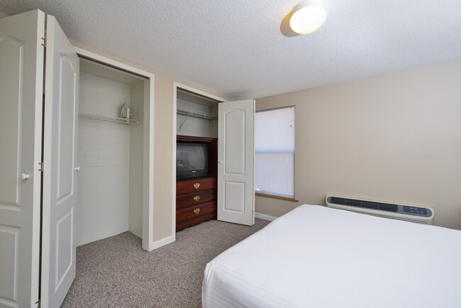 Photo - 154 East St Unit Furnished