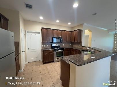 Photo - 1098 Giberson Way