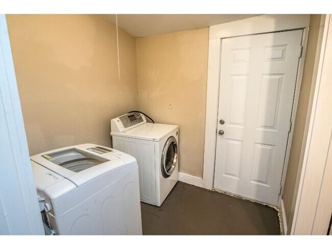 Photo - 308 Belmont Unit A