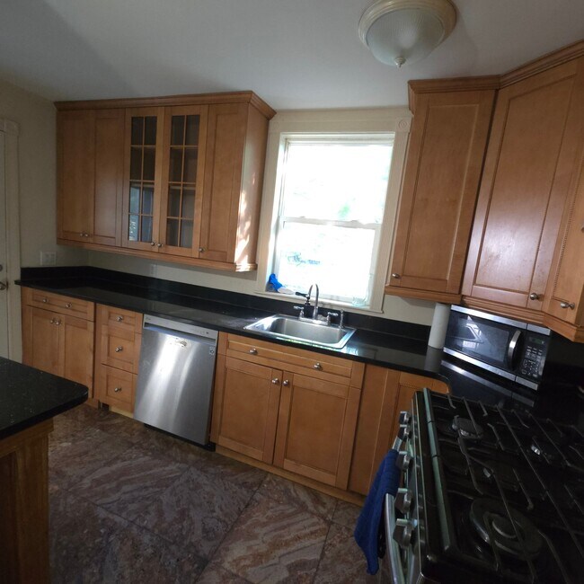 10 Alcott Park Unit 10