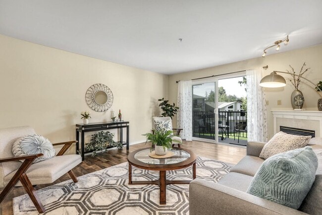 Photo - 2001 120th Pl SE Unit 7-304