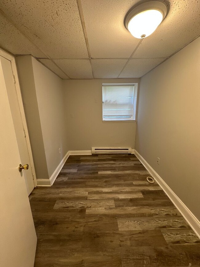 Photo - 254 Long Ln Unit A