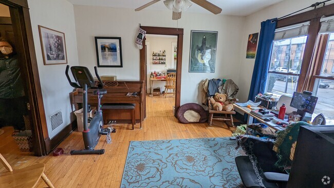 Building Photo - 308 S Broom St Unit 308 Rental
