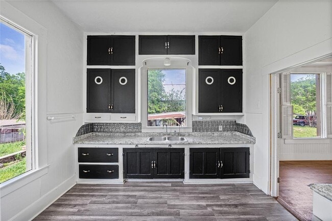 Photo - 433 E Davilla St