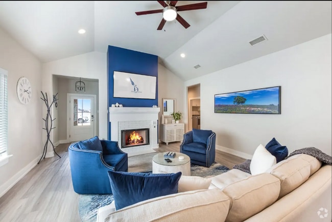 Building Photo - Elegant Home in Northwest Lubbock - Frensh...