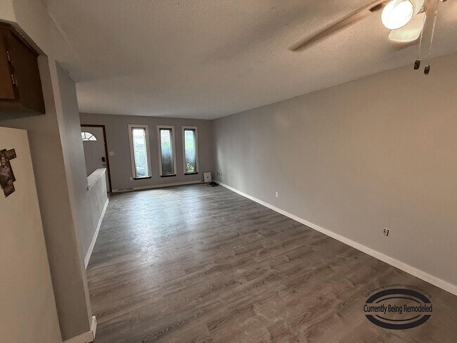 Photo - 1712 Garden Dr