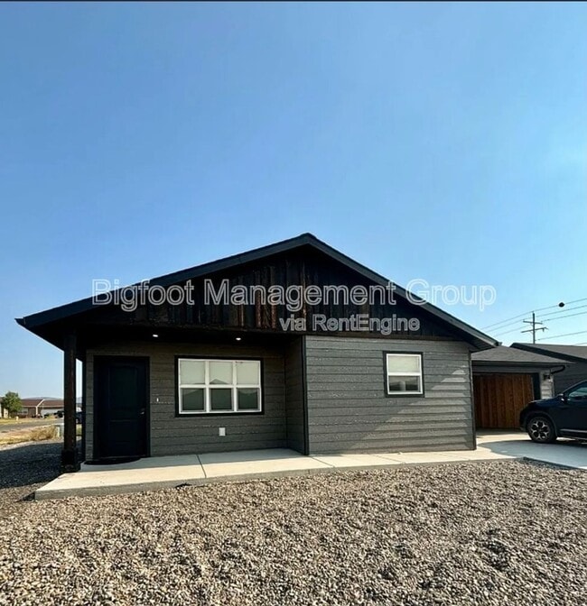 Building Photo - 7995 Avocet Dr Unit D