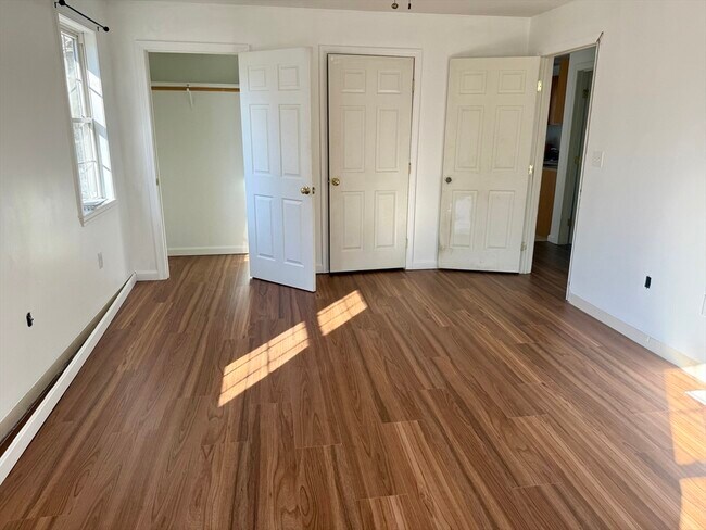 Photo - 136 Eastford Rd Unit 2