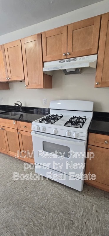 Photo - 9 Victory Rd Unit 17 / 2nd Floor