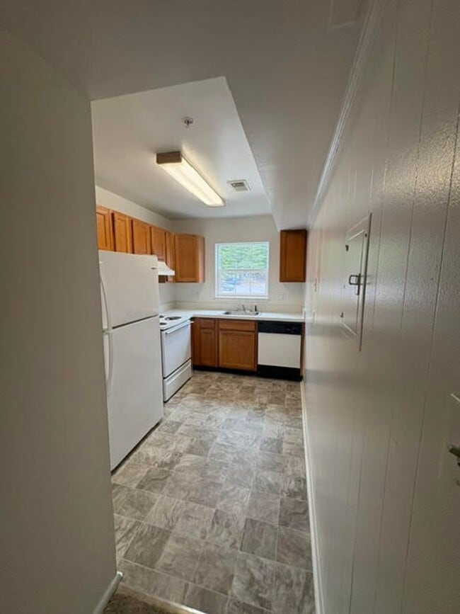Photo - Two Bedroom One Bath Unit 778-201