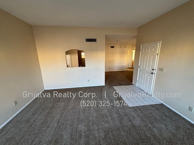 Photo - Cute 2 Bedroom, 2 Bath Townhome *MOVE-IN SPECIAL* (Speedway/Wilmot)