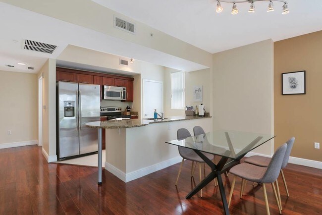 Photo - Downtown Dadeland Apartments