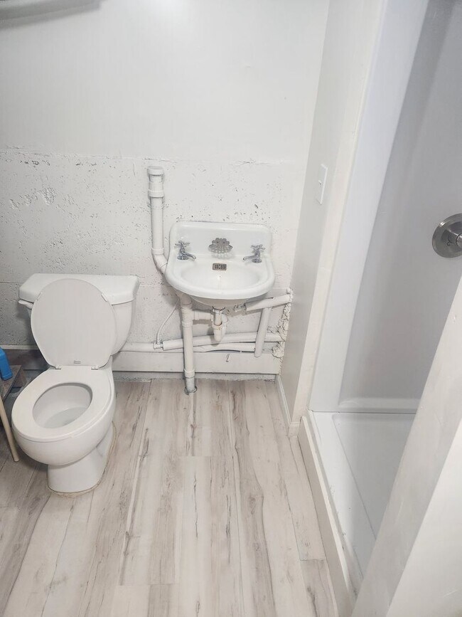 Photo - 330 S Mission St Unidad 330 S Mission St #B