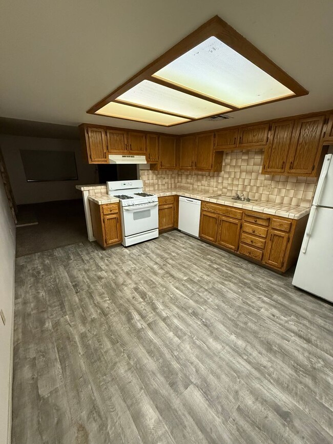 Photo - 2 BEDROOM 1 BATH - UPSTAIRS UNIT