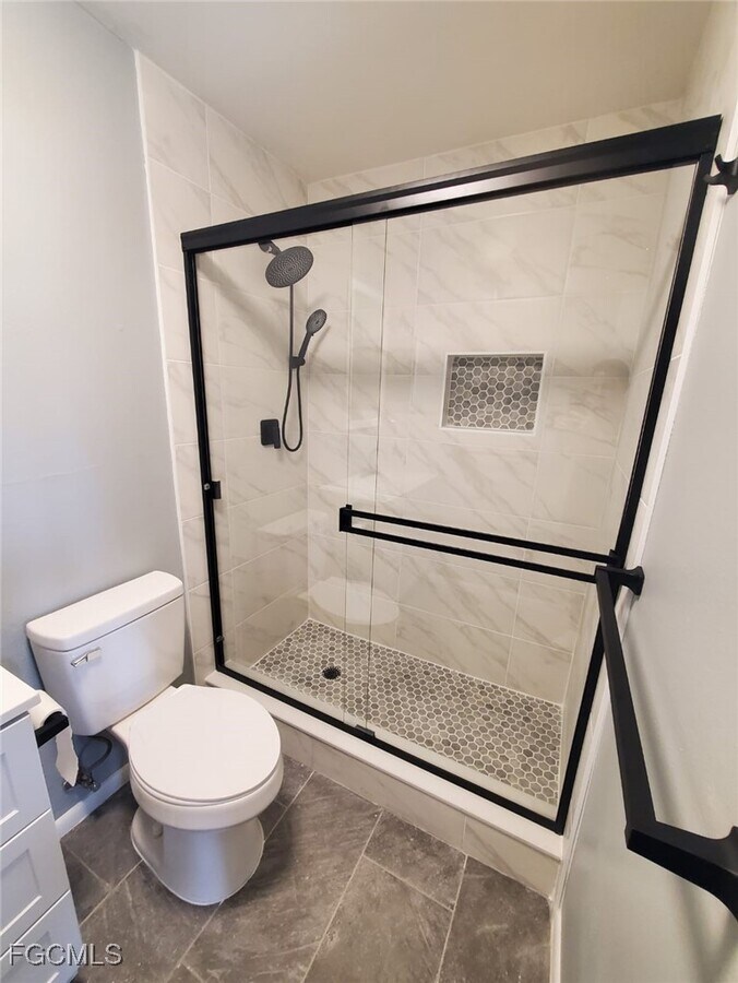 Photo - 5713 Foxlake Dr Unit 5