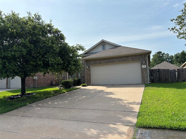 Building Photo - 27410 Tracy Ridge Ct Rental