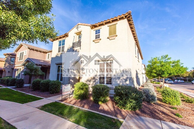 Building Photo - 976 S Adam Way