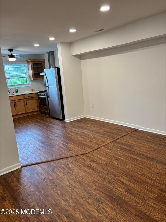 Photo - 39 Pin Oak Ln