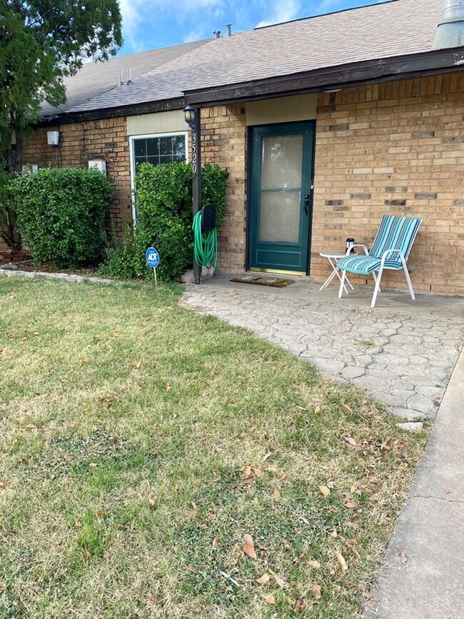 Photo - SPACIOUS 3 bedroom 2 bath Townhome COMING SOON!