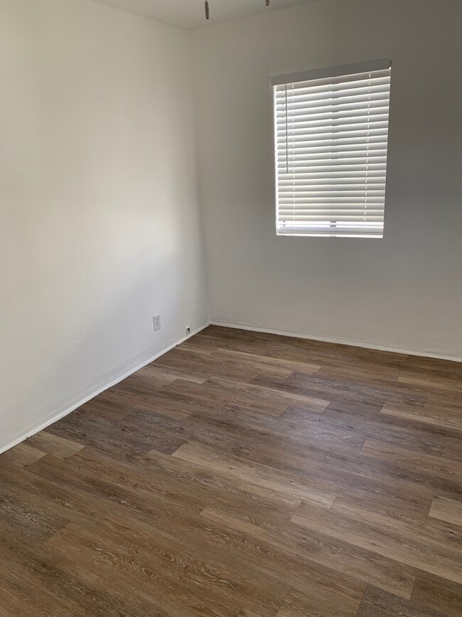 Building Photo - 4703 Gundry Ave