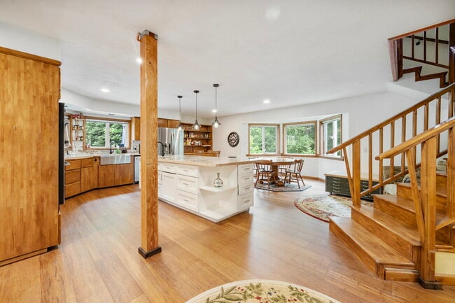 Photo - 111 Kellogg Rd