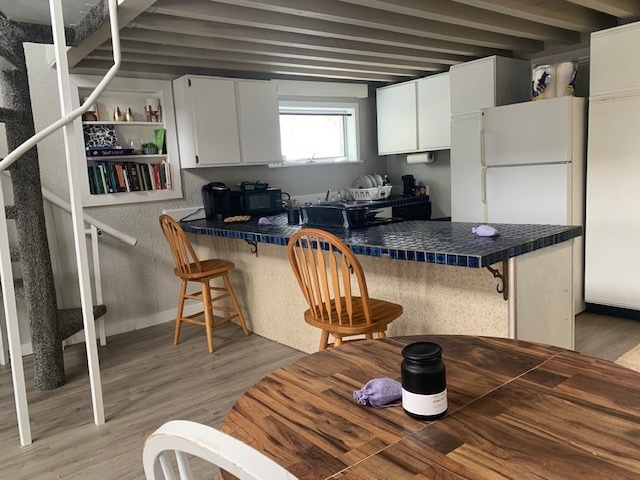 Building Photo - 807 E South Ave