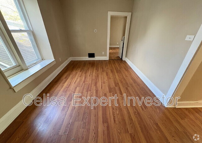 Building Photo - 2506 Miner St Unit 2 Rental