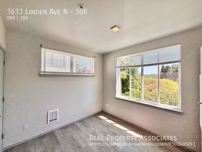 Photo - Linden Ave