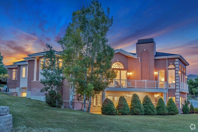 Building Photo - Luxury Home in Salt Lake City's Avenues Av...