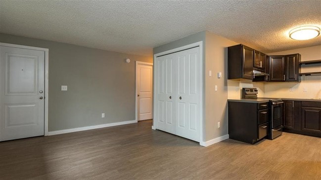 Photo - Connery Place - Student Housing