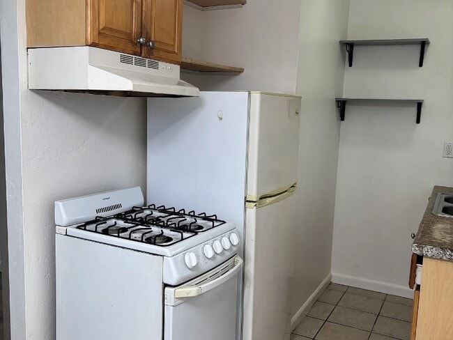 Photo - 3676 Euclid Ave