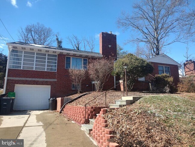Photo - 10104 Towhee Ave