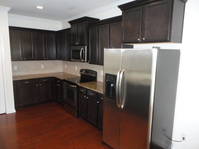 Photo - 5220 Sleepy Falls Run