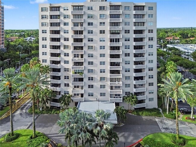 Building Photo - 90 Edgewater Dr Unit 818