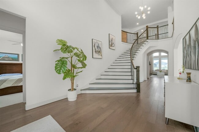Photo - 2018 Grove Terrace Ln